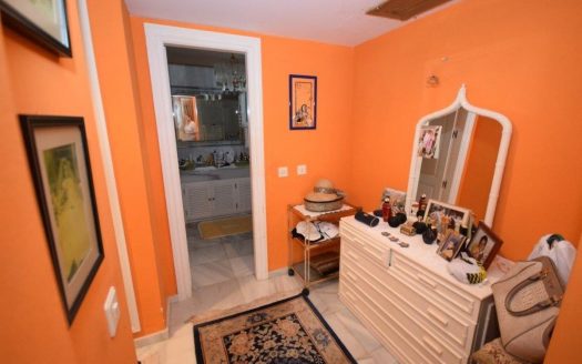 Apartamento de 3 dormitorios en Nueva Andalucia