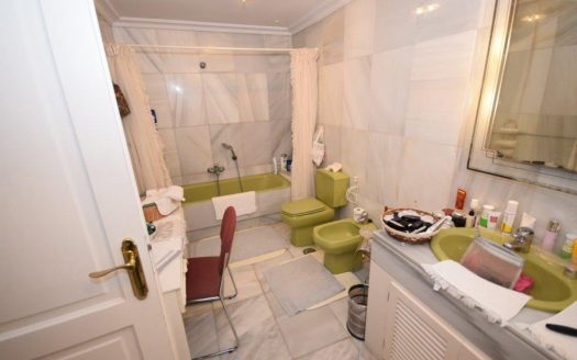 Apartamento de 3 dormitorios en Nueva Andalucia