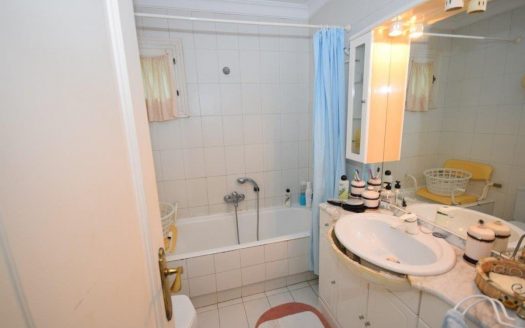 Apartamento de 3 dormitorios en Nueva Andalucia