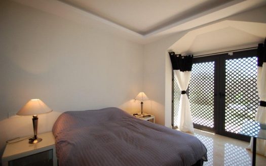 Villa de 5 dormitorios en Milla de Oro