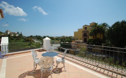 Villa de 5 dormitorios en Milla de Oro