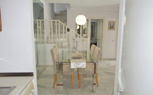 Ático de 3 dormitorios en Nueva Andalucia