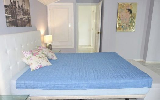 Ático de 3 dormitorios en Nueva Andalucia