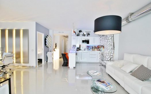 Apartamento de 3 dormitorios en Puerto Banus