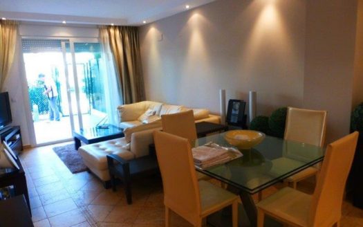 Apartamento de 2 dormitorios en Nueva Andalucia