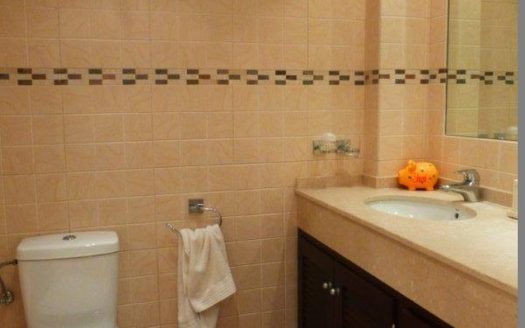 Apartamento de 2 dormitorios en Nueva Andalucia