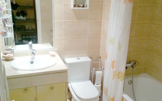 Apartamento de 2 dormitorios en Nueva Andalucia