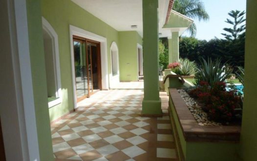 5 bedrooms Villa in El Paraiso
