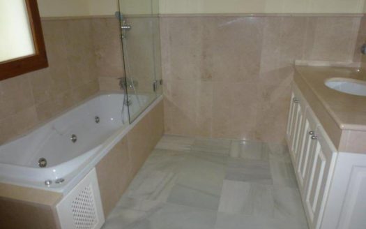 5 bedrooms Villa in El Paraiso