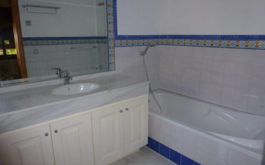 5 bedrooms Villa in El Paraiso