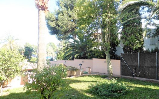 Villa de 4 dormitorios en Nueva Andalucia