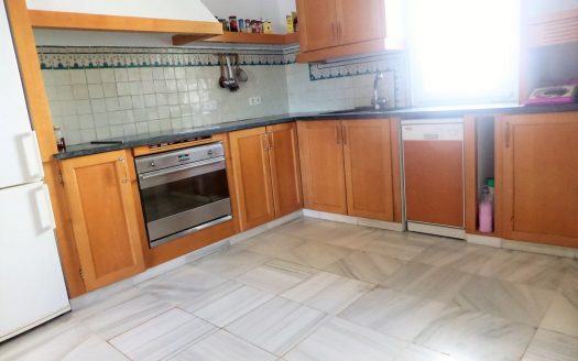 Villa de 4 dormitorios en Nueva Andalucia