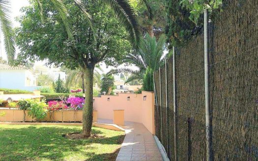 Villa de 4 dormitorios en Nueva Andalucia