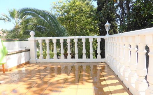 Villa de 4 dormitorios en Nueva Andalucia