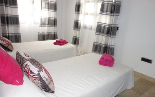 Apartamento de 2 dormitorios en Puerto Banus