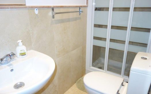 Apartamento de 2 dormitorios en Puerto Banus