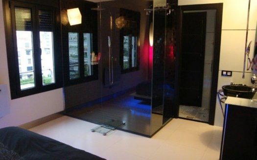 Ático de 2 dormitorios en Puerto Banus