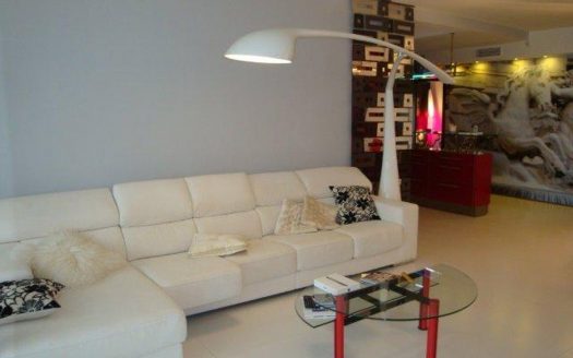 Ático de 2 dormitorios en Puerto Banus