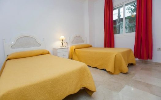 Apartamento de 2 dormitorios en Puerto Banus