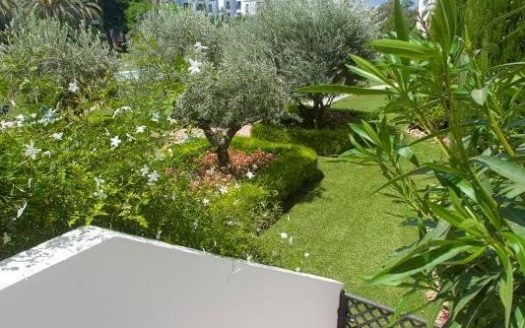 Apartamento de 2 dormitorios en Puerto Banus