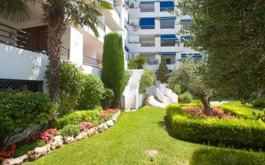 Apartamento de 2 dormitorios en Puerto Banus