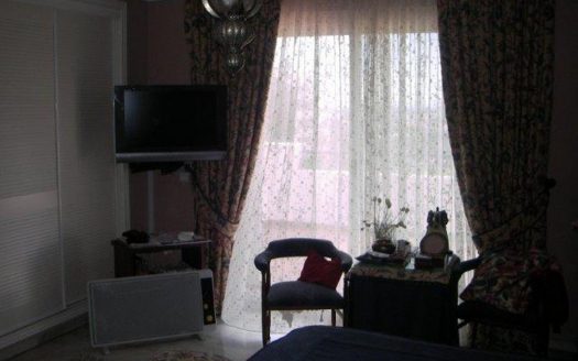 Ático de 3 dormitorios en Milla de Oro