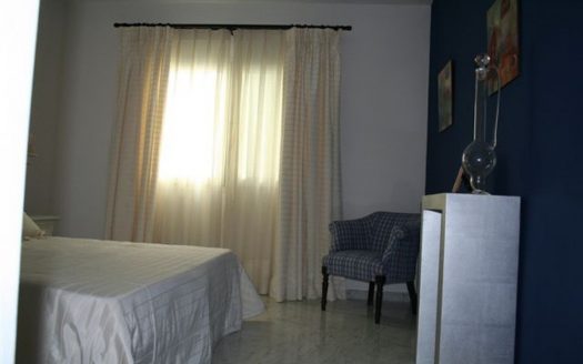 Apartamento de 3 dormitorios en Puerto Banus