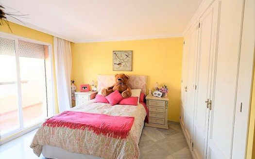 Adosado de 4 dormitorios en Puerto Banus