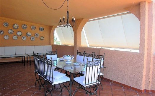 Adosado de 4 dormitorios en Puerto Banus