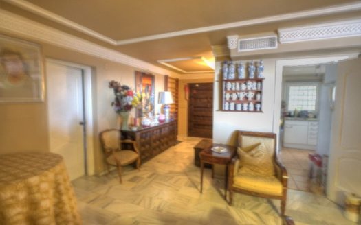 Apartamento de 5 dormitorios en Puerto Banus
