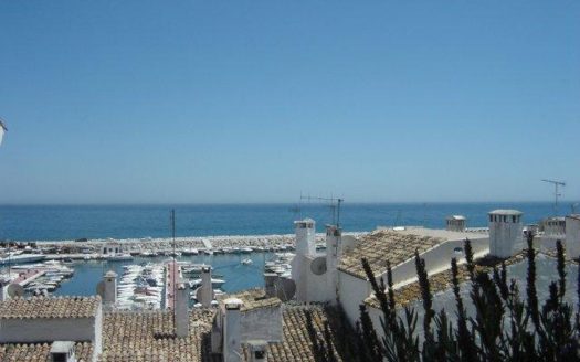 Apartamento de 5 dormitorios en Puerto Banus