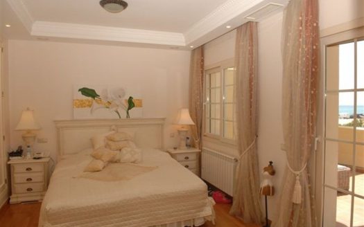 Villa de 4 dormitorios en Puerto Banus