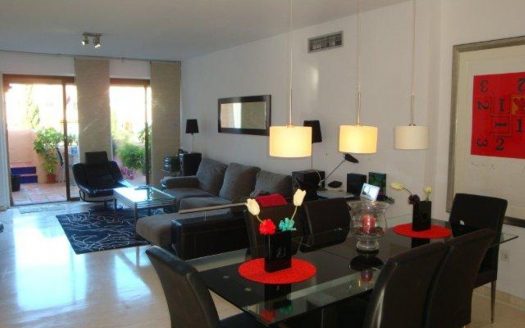 2 bedrooms Penthouse in Benahavis