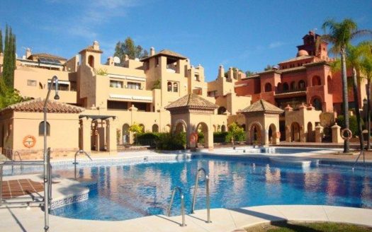 2 bedrooms Penthouse in Benahavis