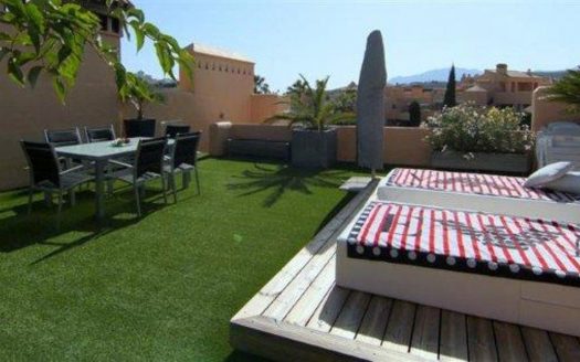 2 bedrooms Penthouse in Benahavis