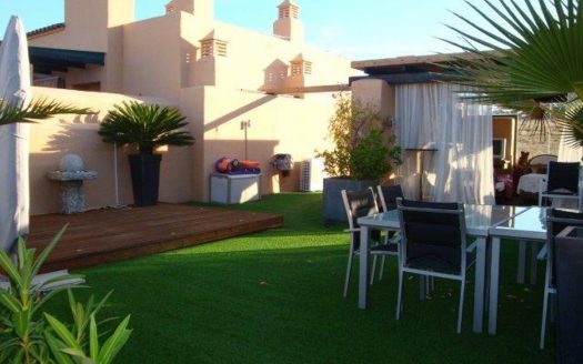 2 bedrooms Penthouse in Benahavis