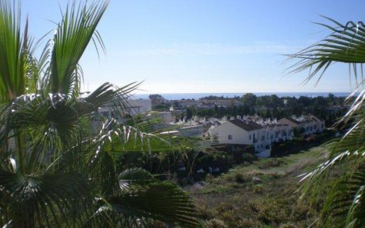 Adosado de 3 dormitorios en Nueva Andalucia