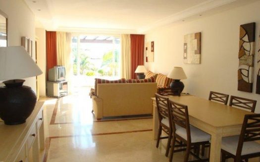 Ático de 3 dormitorios en Puerto Banus