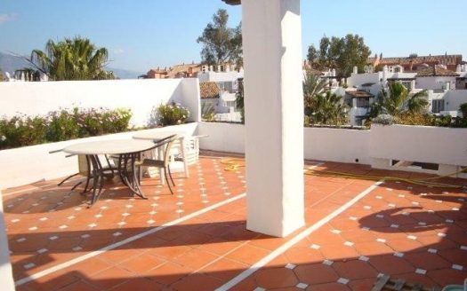 Ático de 3 dormitorios en Puerto Banus