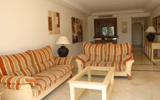 Ático de 3 dormitorios en Puerto Banus