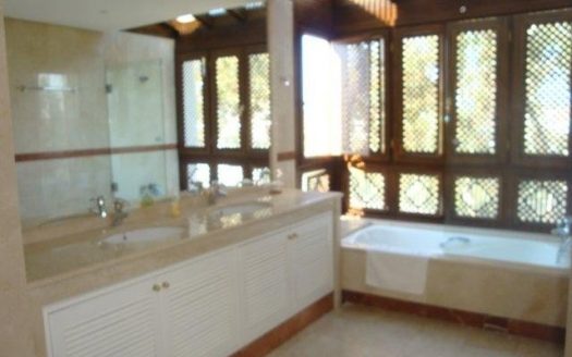 Ático de 3 dormitorios en Puerto Banus