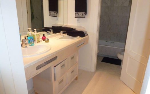 Apartamento de 2 dormitorios en Benahavis