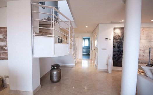 Ático de 2 dormitorios en Nueva Andalucia