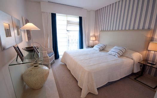 Ático de 2 dormitorios en Nueva Andalucia