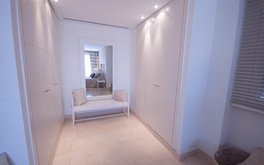 Ático de 2 dormitorios en Nueva Andalucia