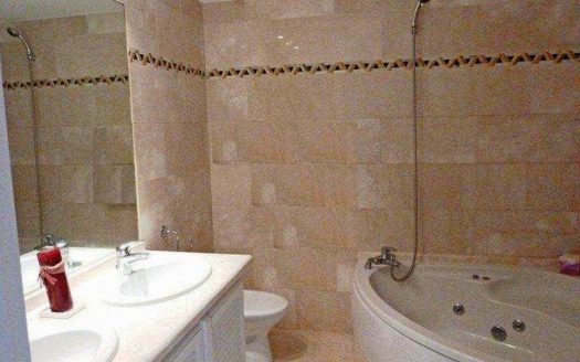 Apartamento de 3 dormitorios en Magna Marbella