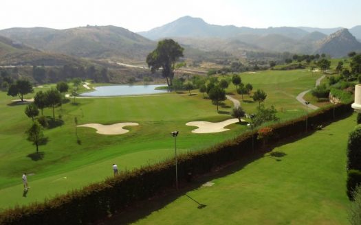 Apartamento de 2 dormitorios en Benahavis