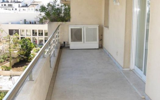 Apartamento de 2 dormitorios en Puerto Banus