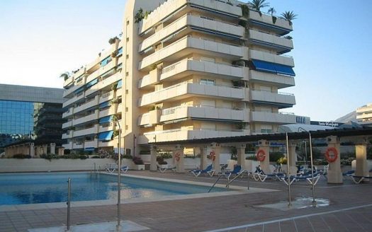 Apartamento de 2 dormitorios en Puerto Banus