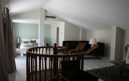 Ático de 3 dormitorios en Puerto Banus